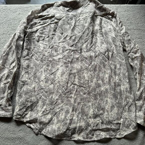 The Kooples Women’s Silk blend leopard Button Front Blouse Sz Small Long Sleeve - Picture 9 of 9